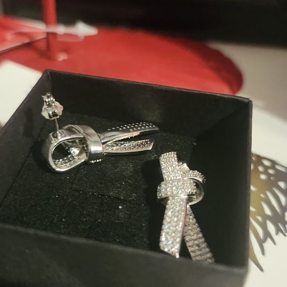 Micro Pave Bowknot Moissanite Diamond Earrings - Picture 10 of 12